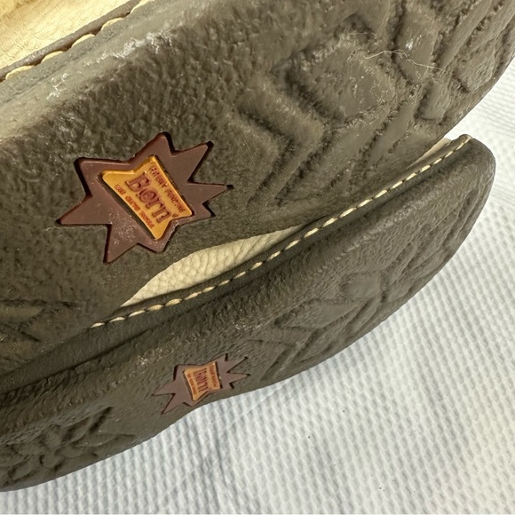 Born shearling lined boot - Picture 9 of 15